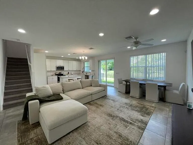 12885 Trevi Isle Dr — Photo 5