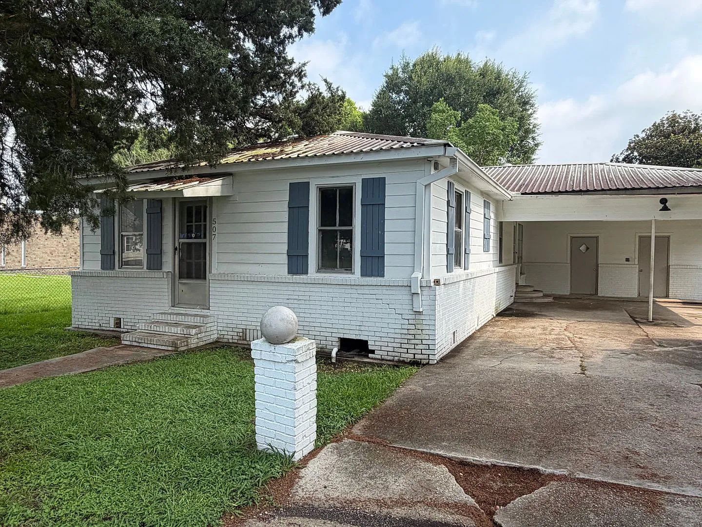 3 bed, 1300 sqft, $1,150 — Photo 2