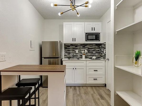 1255 Highway 6 N #115