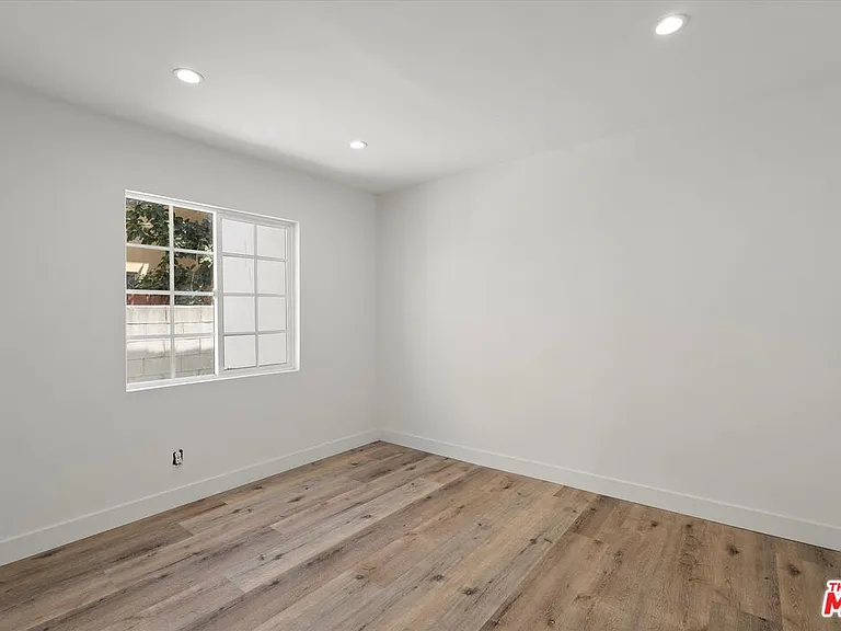 3748 Veteran Ave — Photo 9