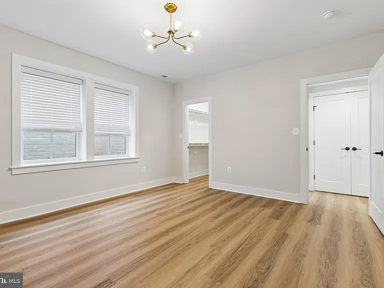 6101 Berkshire Dr — Photo 14
