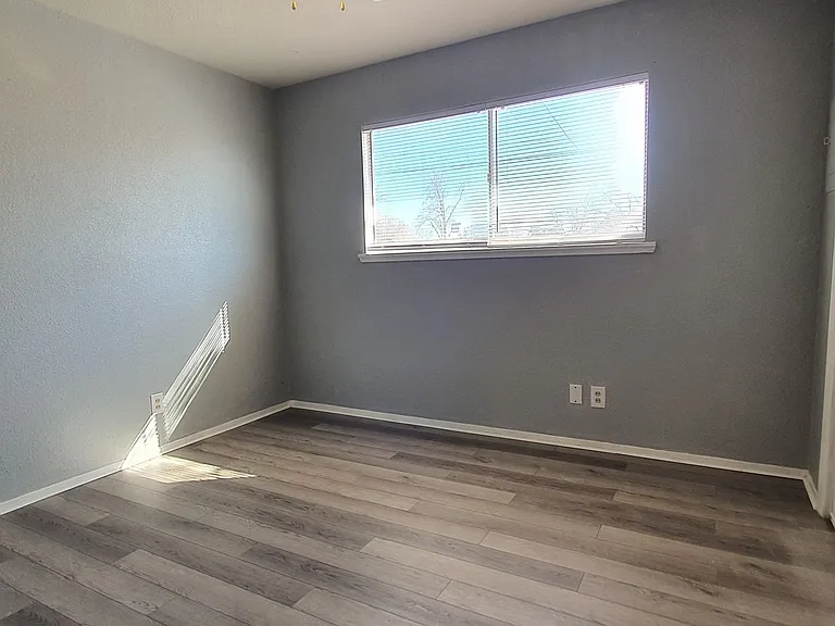 2791 Oxford Ave — Photo 22
