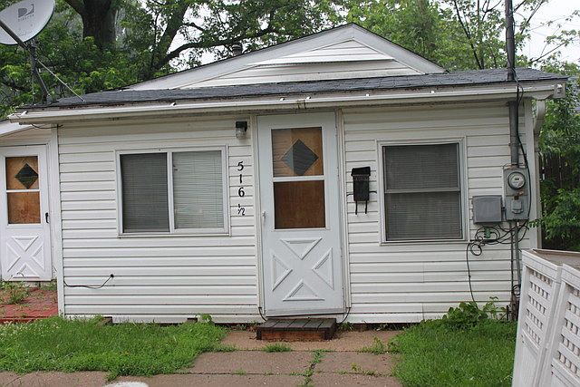 2nd image of 516 W 6th St