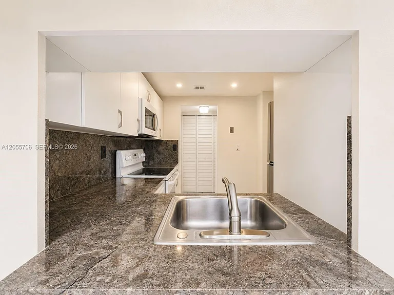 9431 SW 4th St #107 — Photo 6