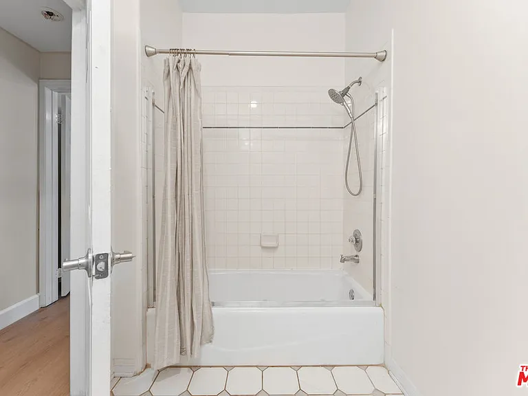 3603 Dunn Dr #102 — Photo 33
