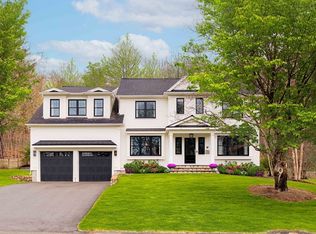 50 Crestwood Dr, Wellesley, MA 02481