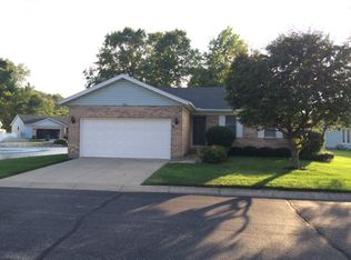 834 Spring Lake Cir, Enon, OH 45323
