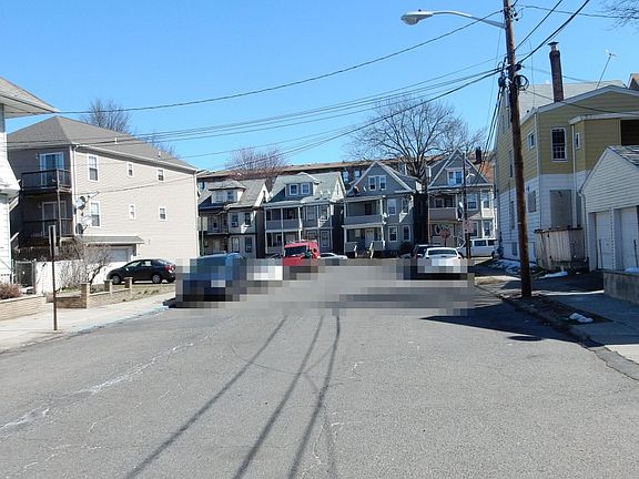 4th image of 80 Maryland Ave