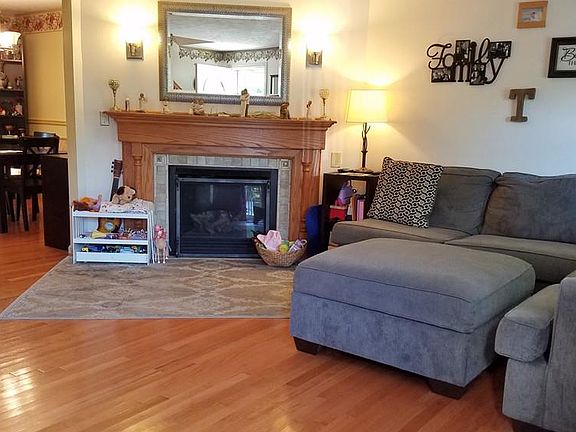 3rd image of 27 Wyndmere Dr #27