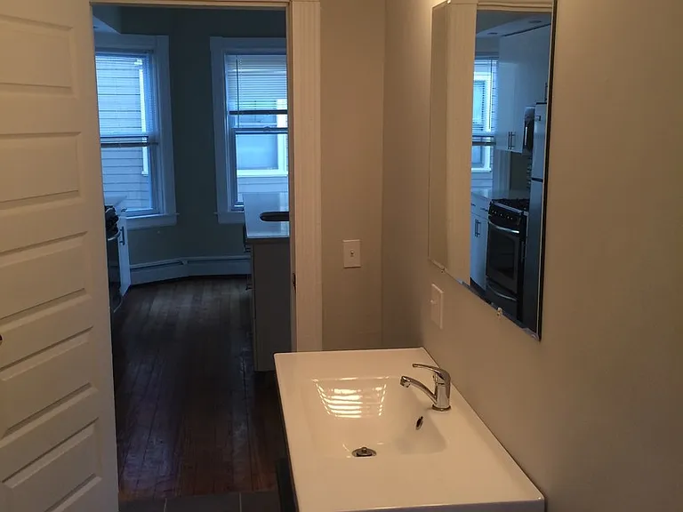 624 Smith St — Photo 6