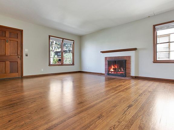 4th image of 2412-2414 Virginia St