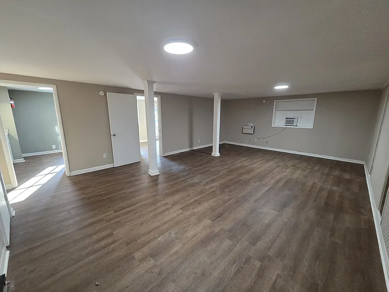 2424 Tinnell Ct #2424 — Photo 4