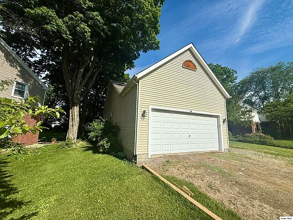4th image of 14 Highland Dr