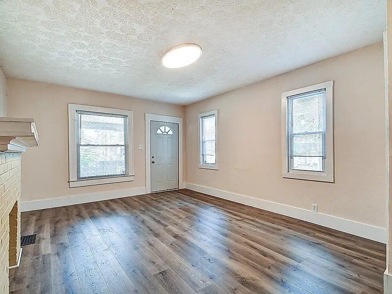2935 N Delaware St — Photo 5