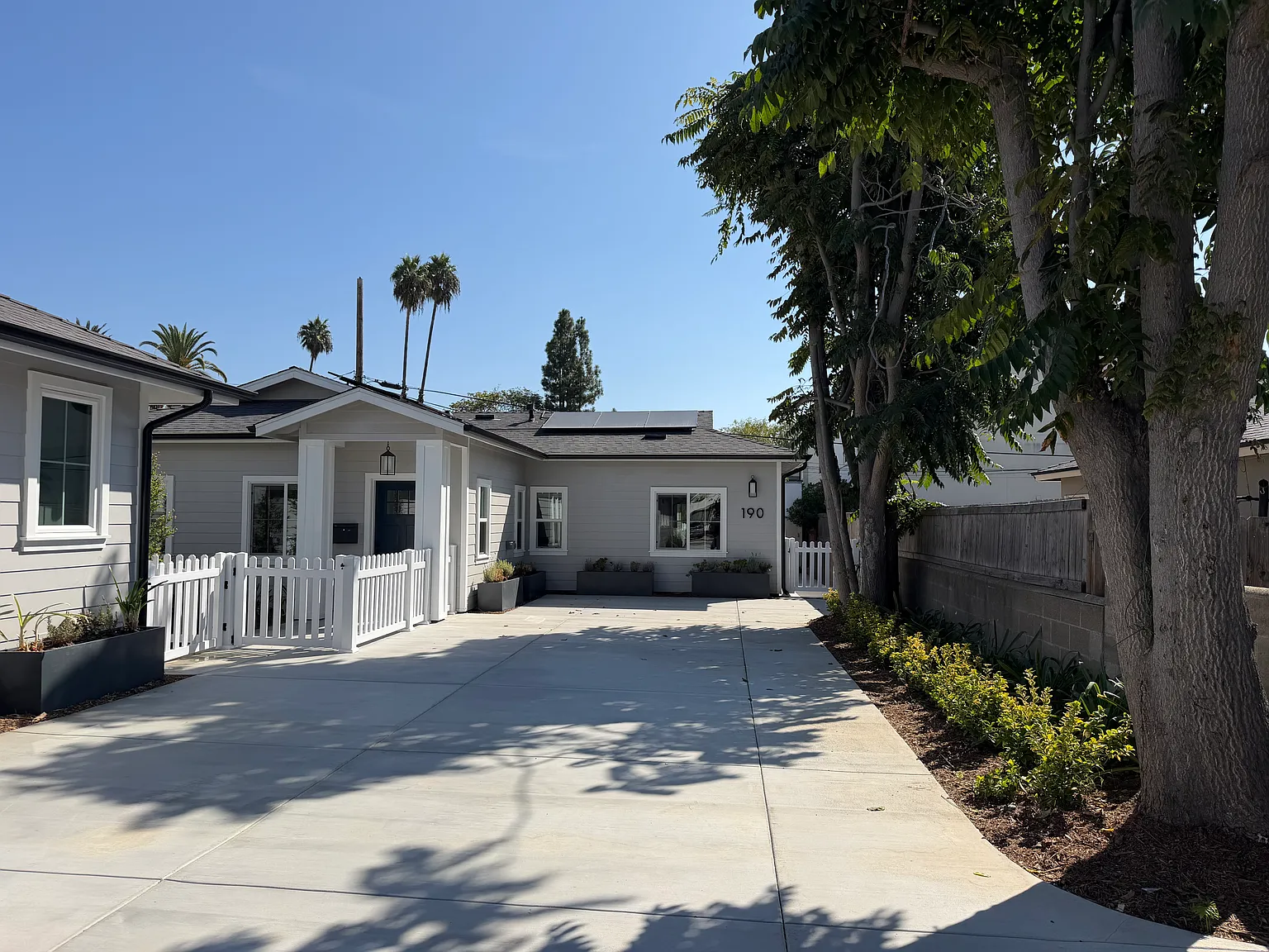 3 bed, 1198 sqft, $4,150 — Photo 1