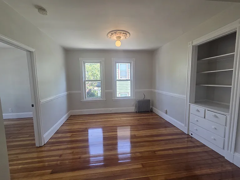 5 Moseley St #2 — Photo 6