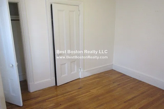 63 Dana St #11 — Photo 6