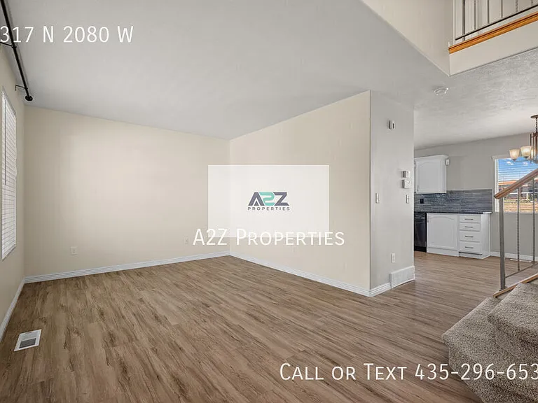 2317 N 2080 W — Photo 4