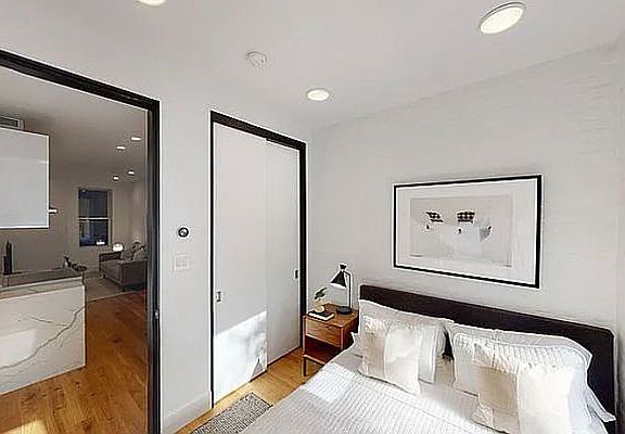 4th image of 543 Bergen St APT 2