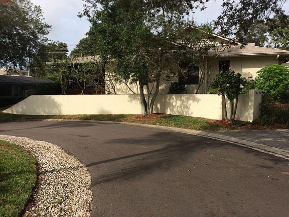 3rd image of 115 Colony South Dr