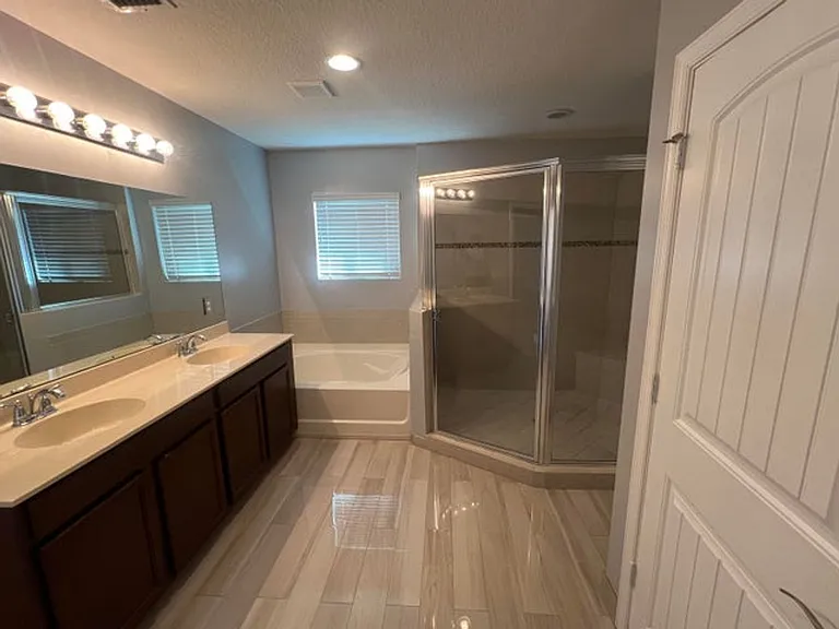 810 Palm Tree Ln — Photo 11