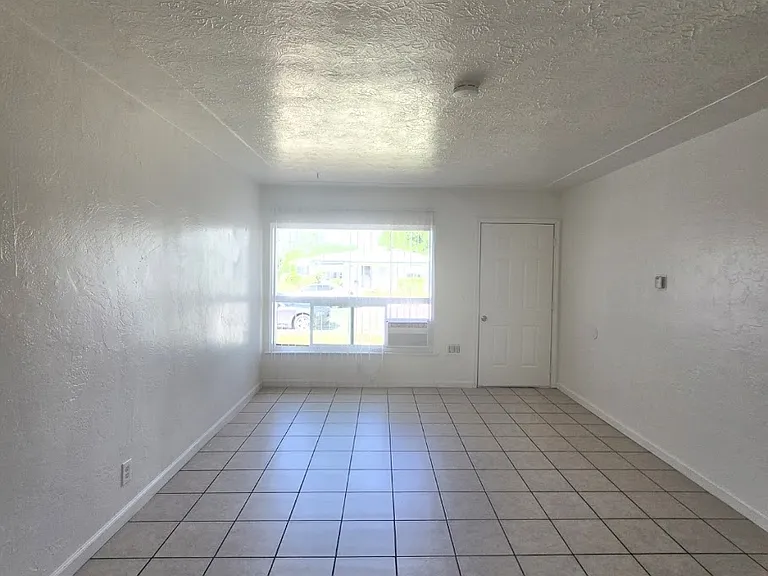 1904 N Mayfair Dr W #1904 — Photo 16