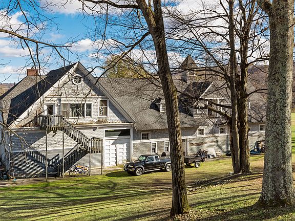 LeslieH-71 E Hook Rd-29.JPG