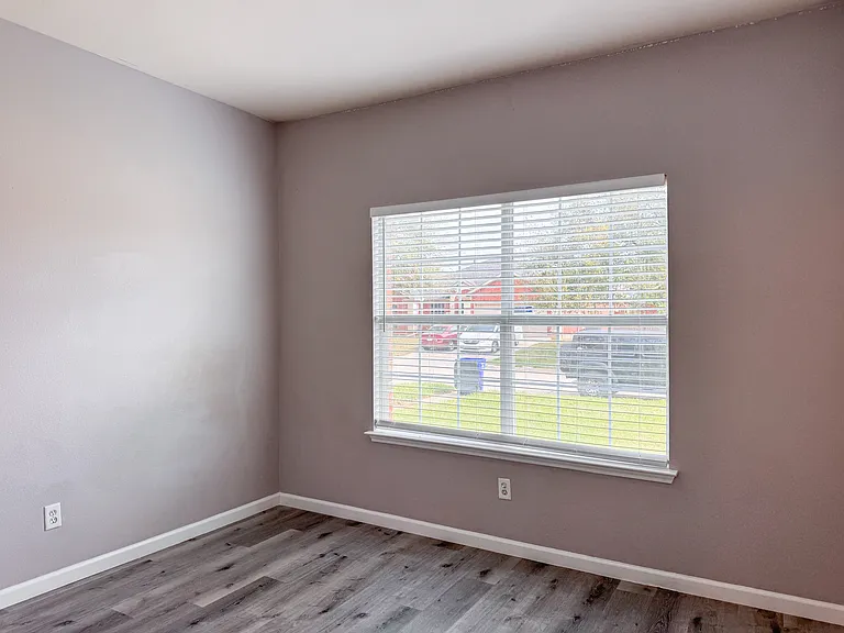 1212 Maple Terrace Dr — Photo 23