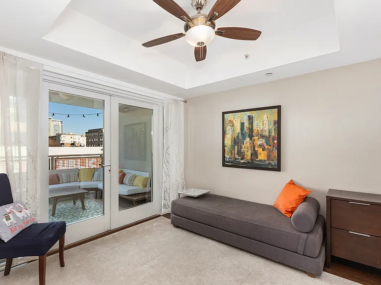 875 G St #302 — Photo 16