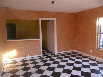 4th image of 1119 W Clarendon Dr