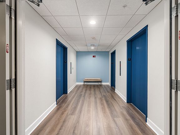 5th image of 1478 Riverplace Blvd #1