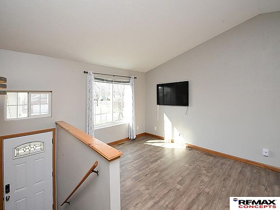 3rd image of 1630 Prairie Ln