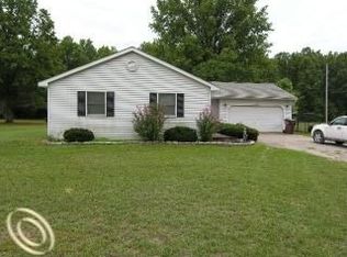 46695 Weimer Dr, Belleville, MI 48111