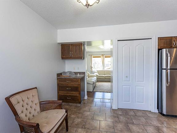 5th image of 126 E Hardisty Ave #25
