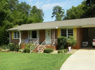 60 Stallings Rd, Taylors, SC 29687