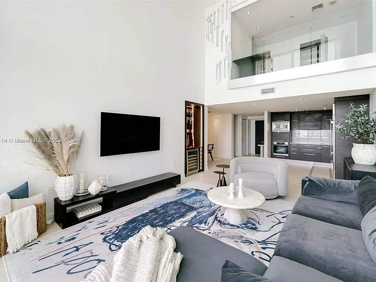 900 Biscayne Blvd #905 — Photo 8