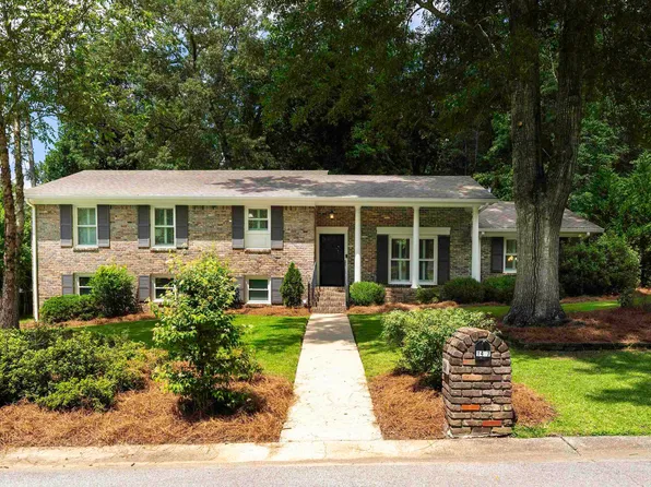 1457 Willoughby Cir, Vestavia Hills, AL 35216