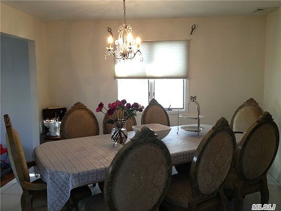 4th image of 289 Caroline Ave