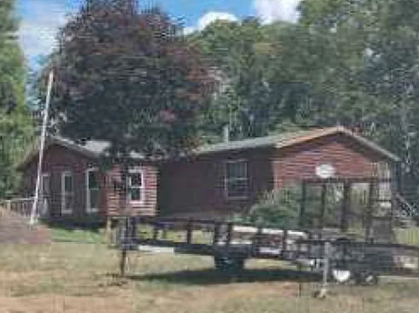 212 Aley Hill Rd, Beaver Falls, PA 15010