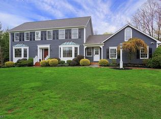61 Walsingham Rd, Mendham, NJ 07945