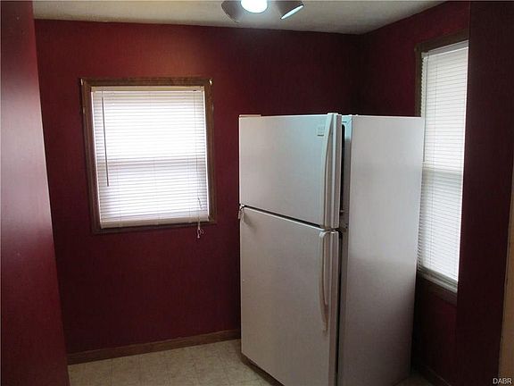 5th image of 3520 E 2nd St