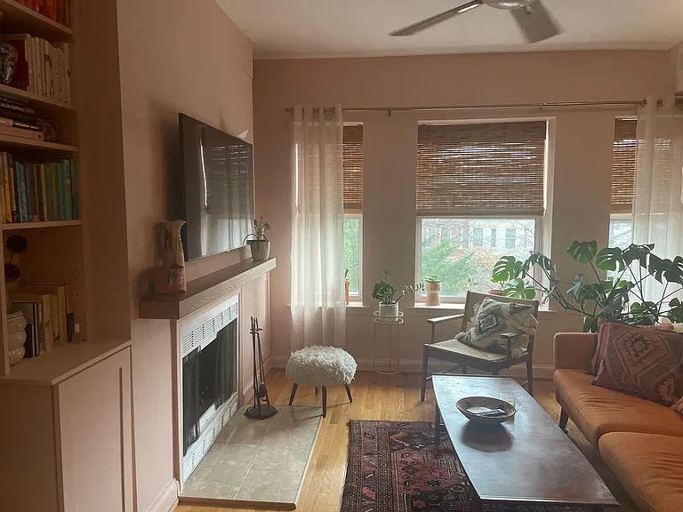 1350 Kenyon St NW #3 — Photo 4