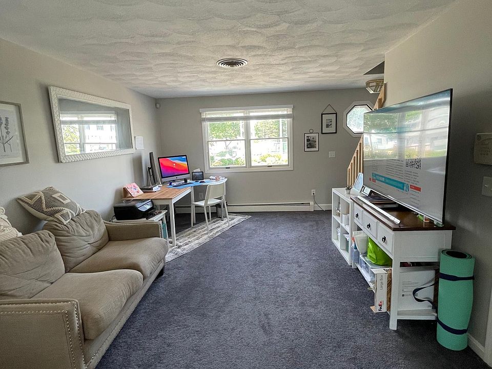 1st image of 34 Sunflower Cir