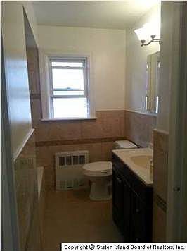 3rd image of 120 Evergreen Ave
