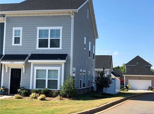 2525 Gallery Dr, Denver, NC 28037