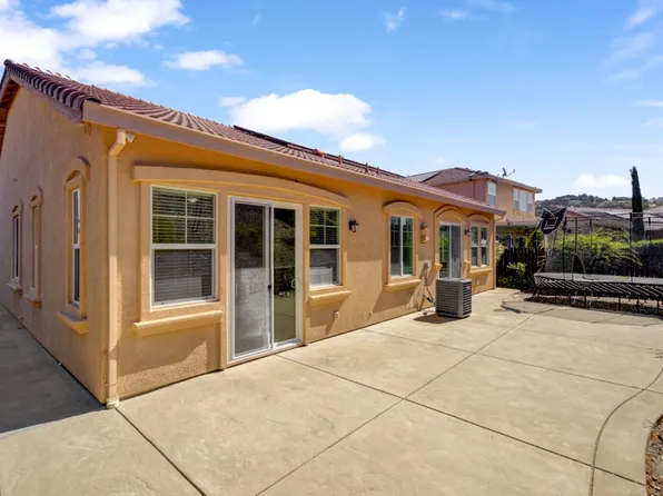686 Lefevre Dr, Folsom, CA 95630