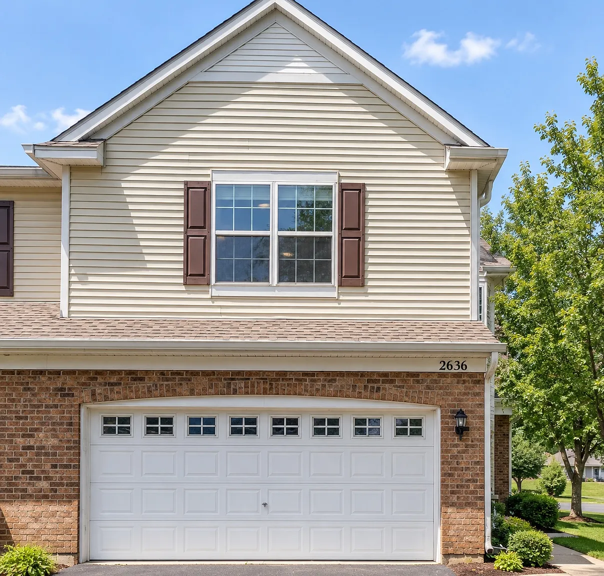 3 bed, 2.5 bath, 1594 sqft, $2,500 — Photo 2