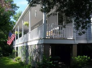 605 6th Ave, St Simons Island, GA 31522