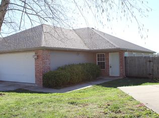 173 Proverbs Ct, Forsyth, MO 65653