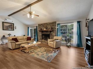 1414 Canary Ln, Seguin, TX 78155